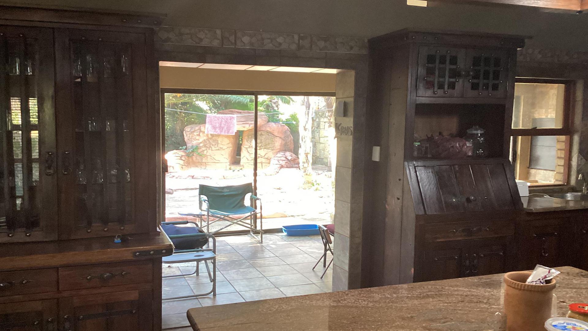 Kitchen of property in Baysvalley