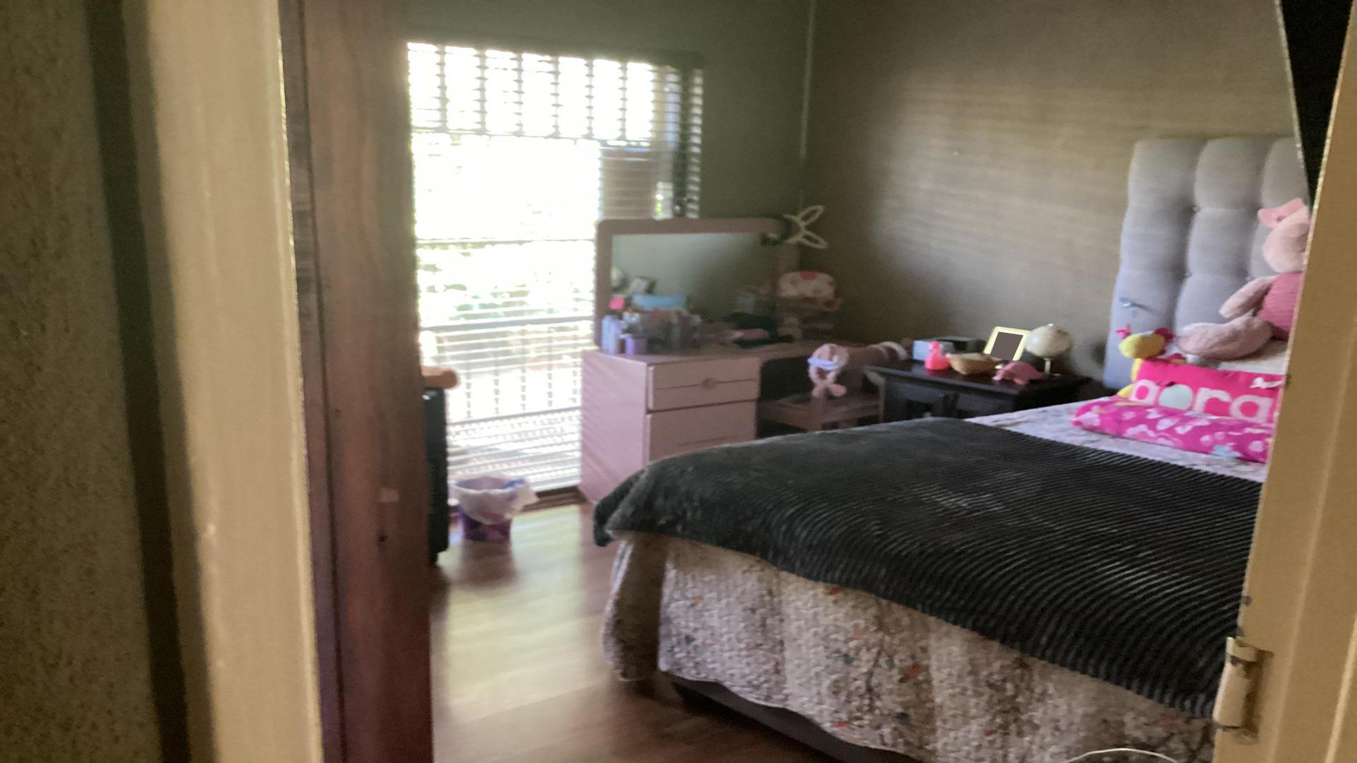 Bed Room 1 of property in Baysvalley