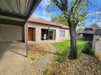 3 Bedroom 2 Bathroom Sec Title for Sale for sale in Bloemfontein