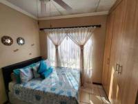 Bed Room 1 of property in Bloemfontein