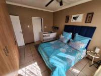 Main Bedroom of property in Bloemfontein
