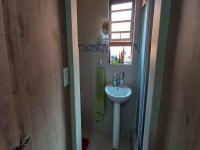 Bathroom 2 of property in Kimberley