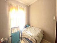 Bed Room 1 of property in Parow Valley