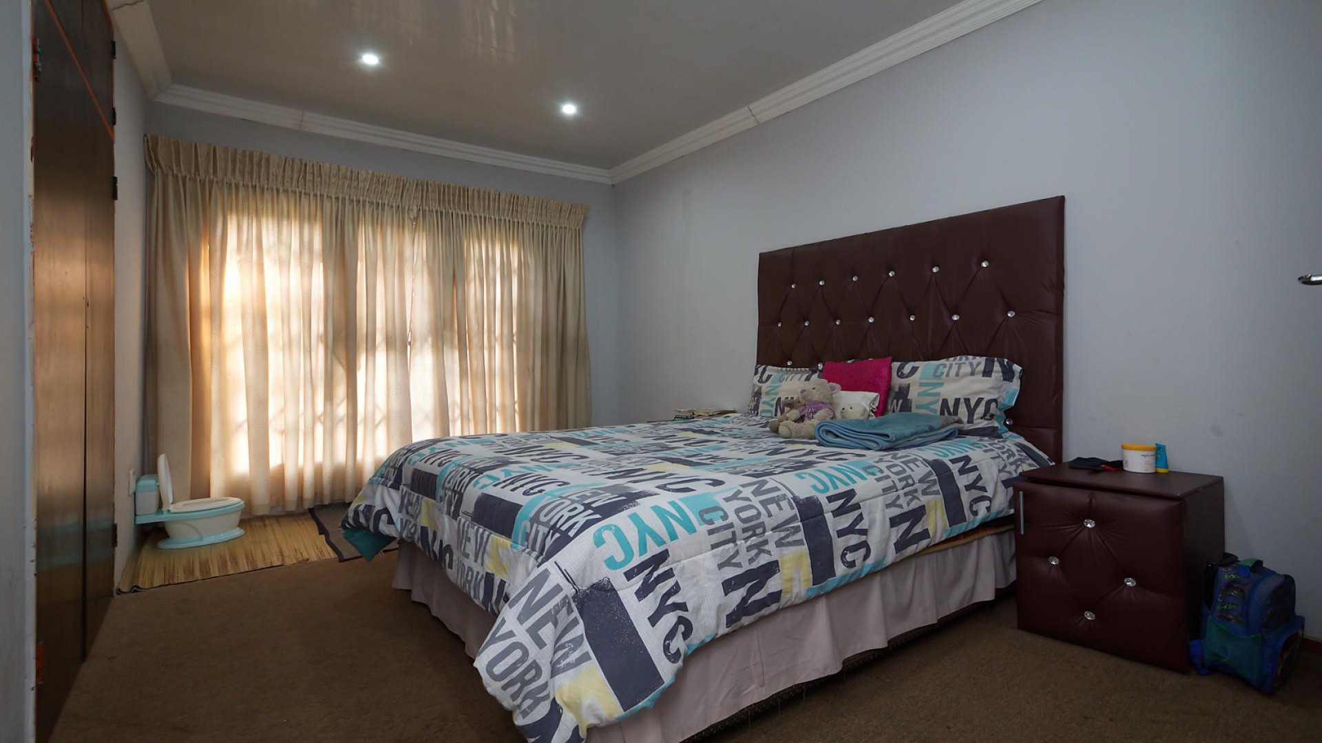 Bed Room 1 of property in Ermelo