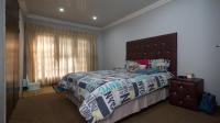 Bed Room 1 of property in Ermelo