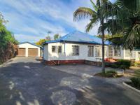 5 Bedroom 2 Bathroom House for Sale for sale in Mount Edgecombe 