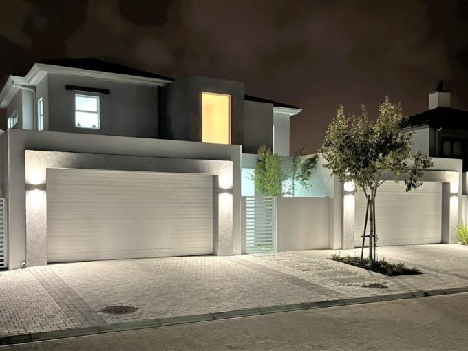 4 Bedroom House for Sale For Sale in Sagewood - MR578772