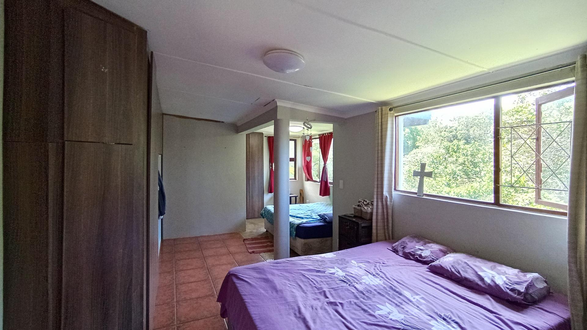 Bed Room 2 - 24 square meters of property in Palm Beach