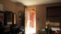 Bed Room 1 - 19 square meters of property in Naturena