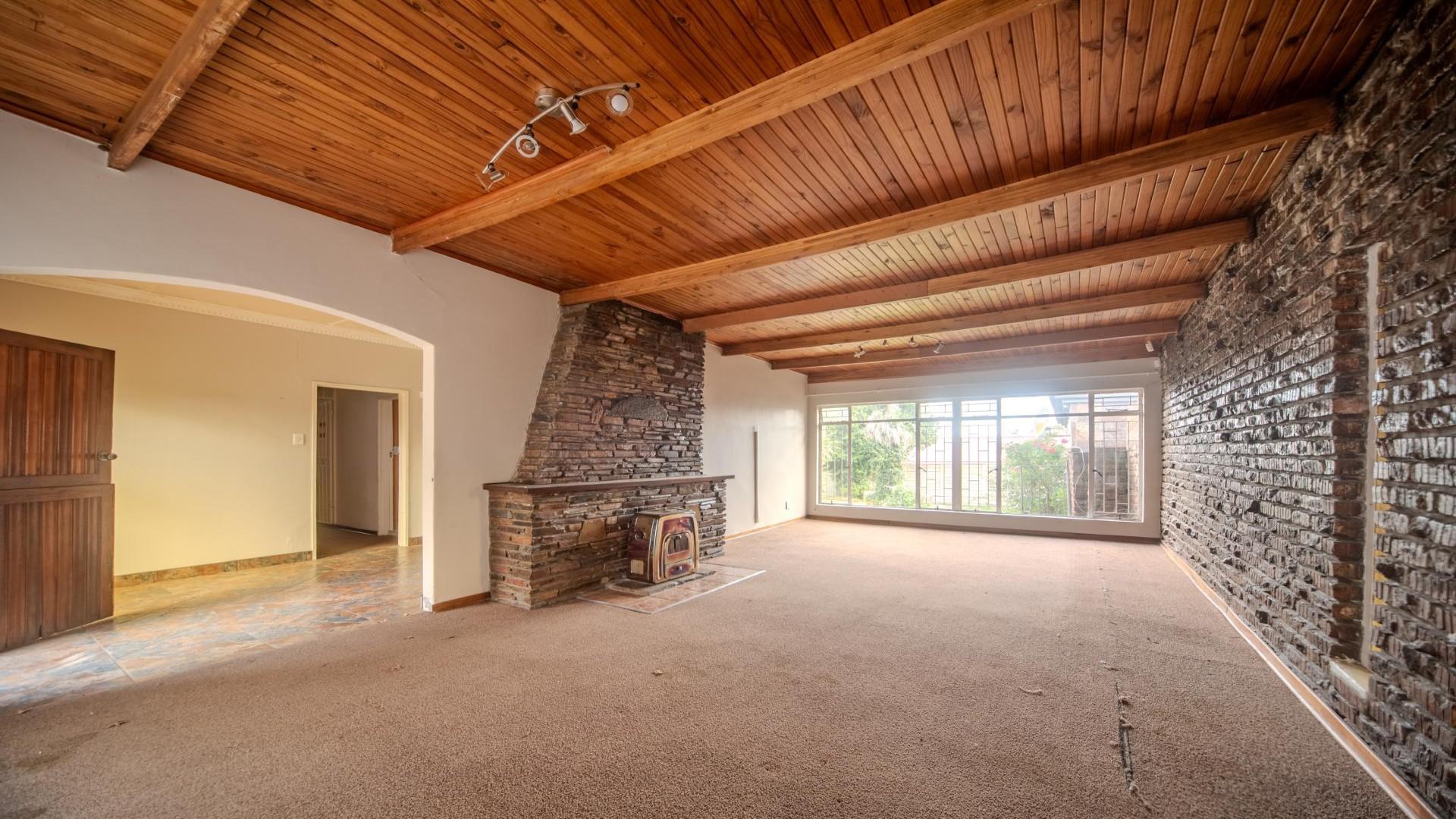 Lounges of property in Standerton