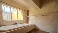 Bathroom 2 of property in Standerton
