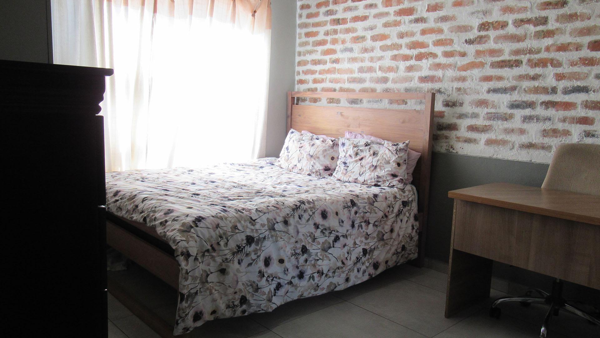 Main Bedroom - 10 square meters of property in Northgate (JHB)