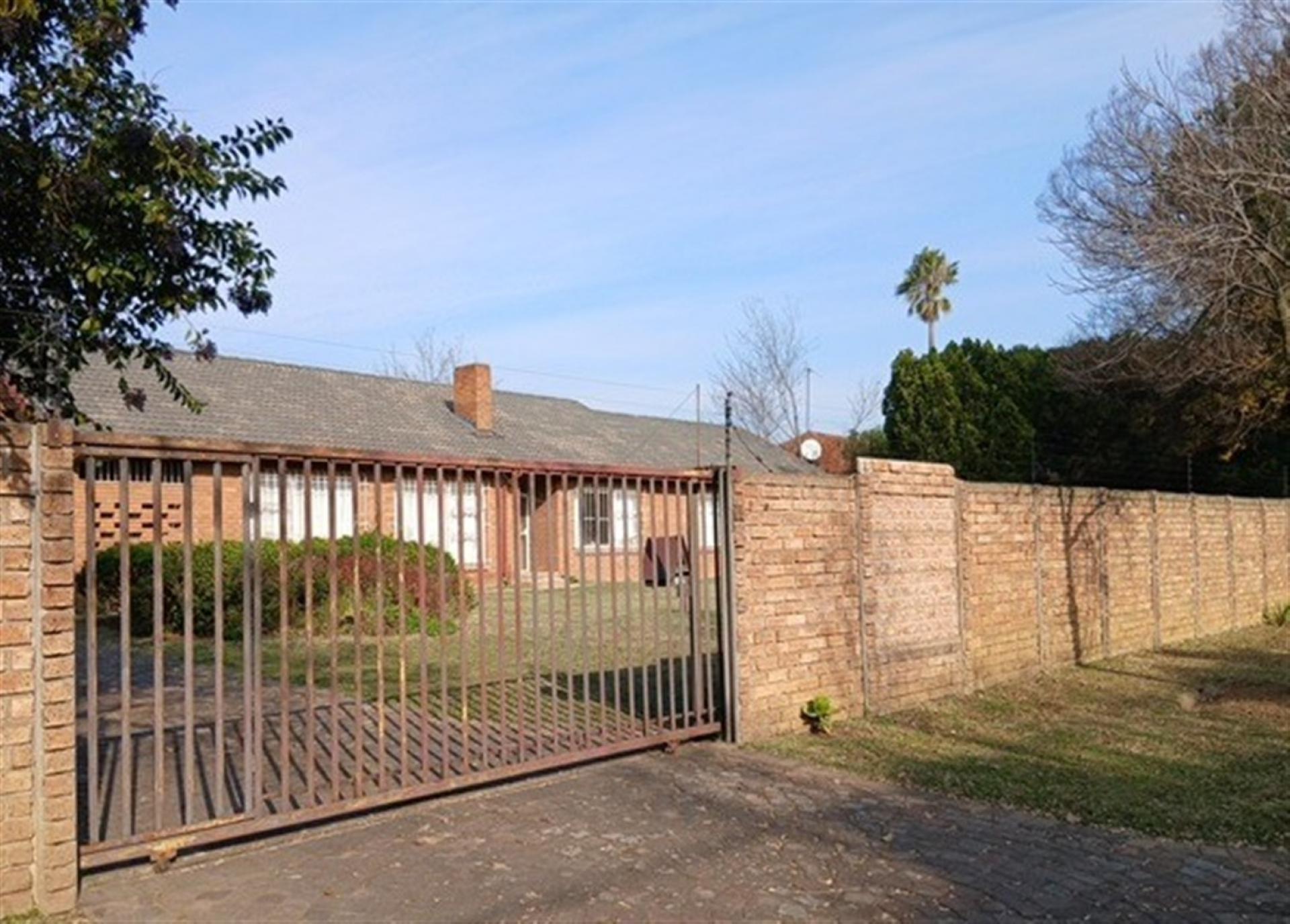 Front View of property in Dunnottar
