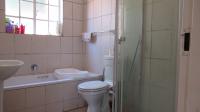 Bathroom 1 - 6 square meters of property in Northgate (JHB)