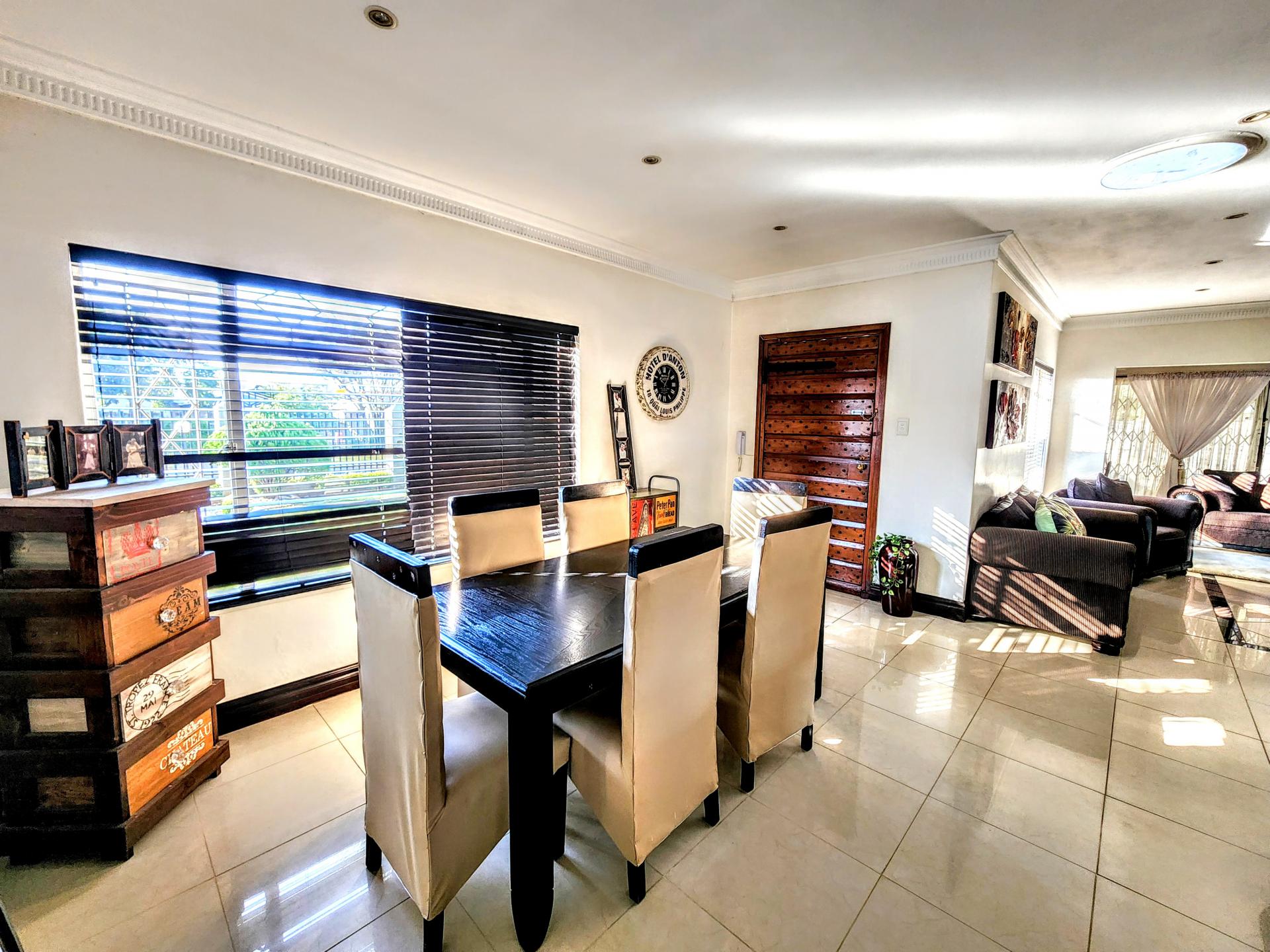 3 Bedroom House for Sale For Sale in Queenswood MR579012