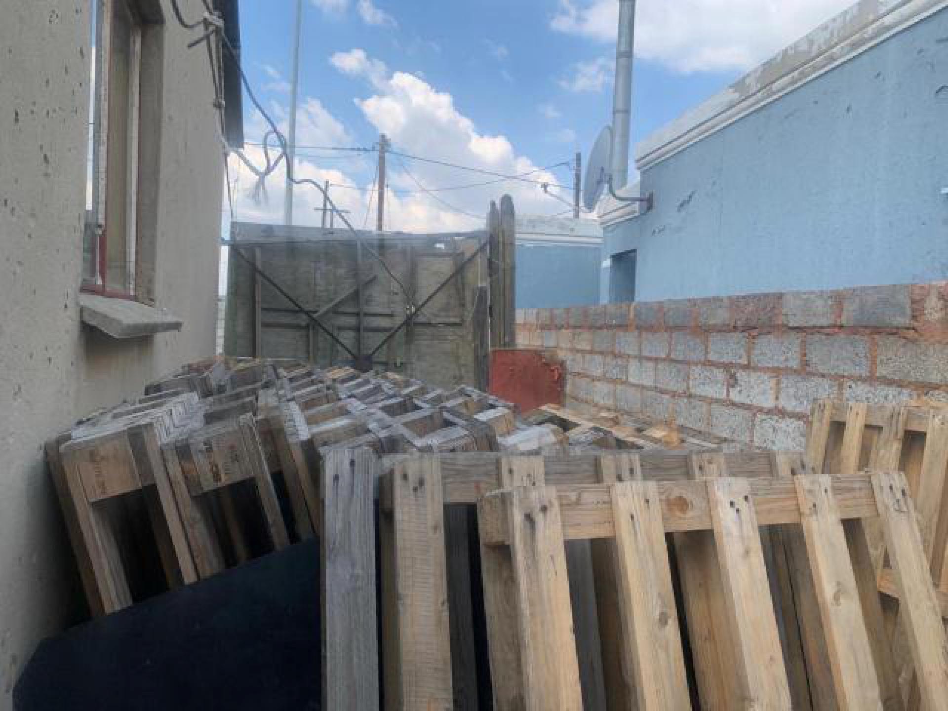 Backyard of property in Tsakane