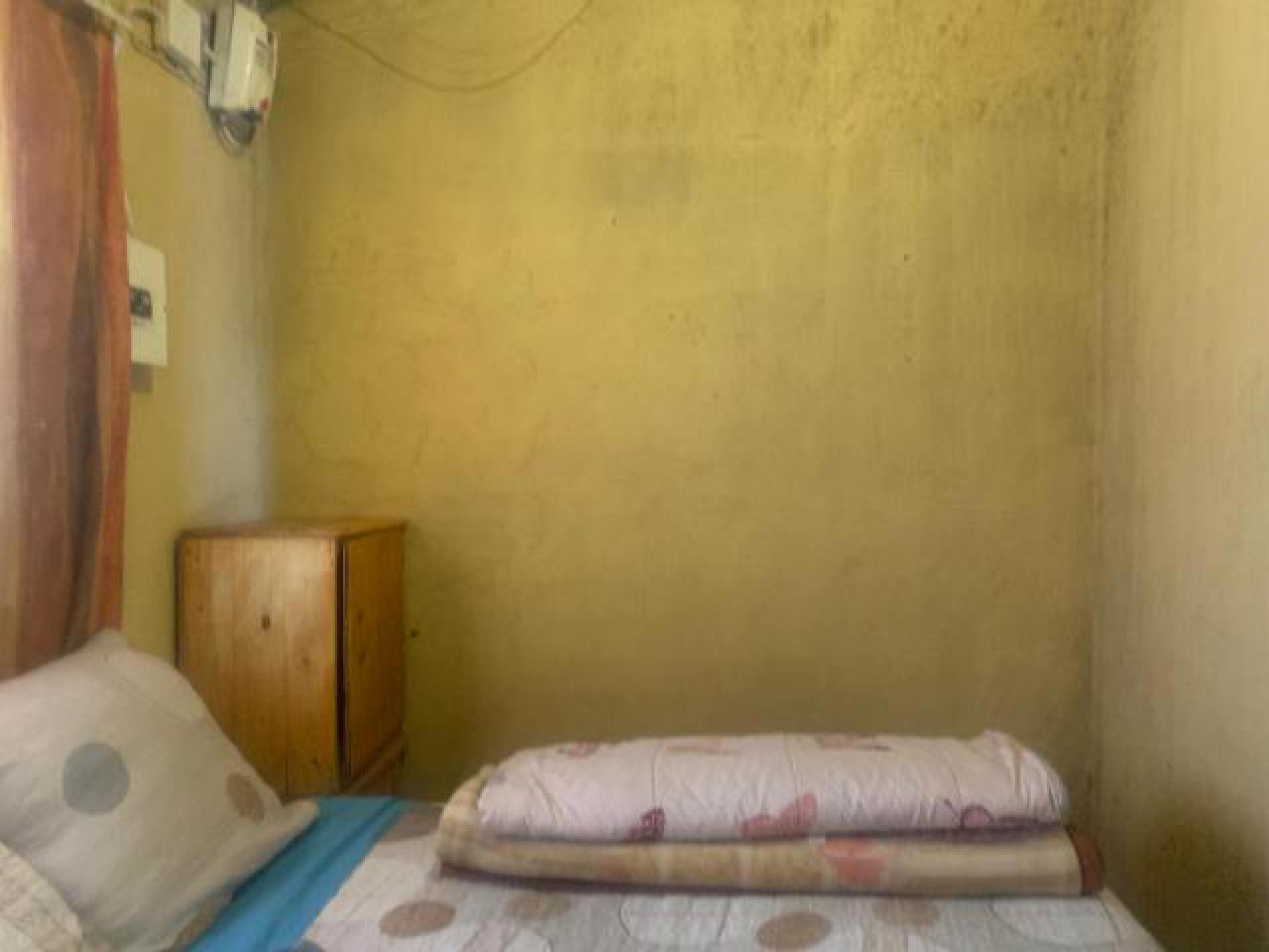 Bed Room 1 of property in Tsakane