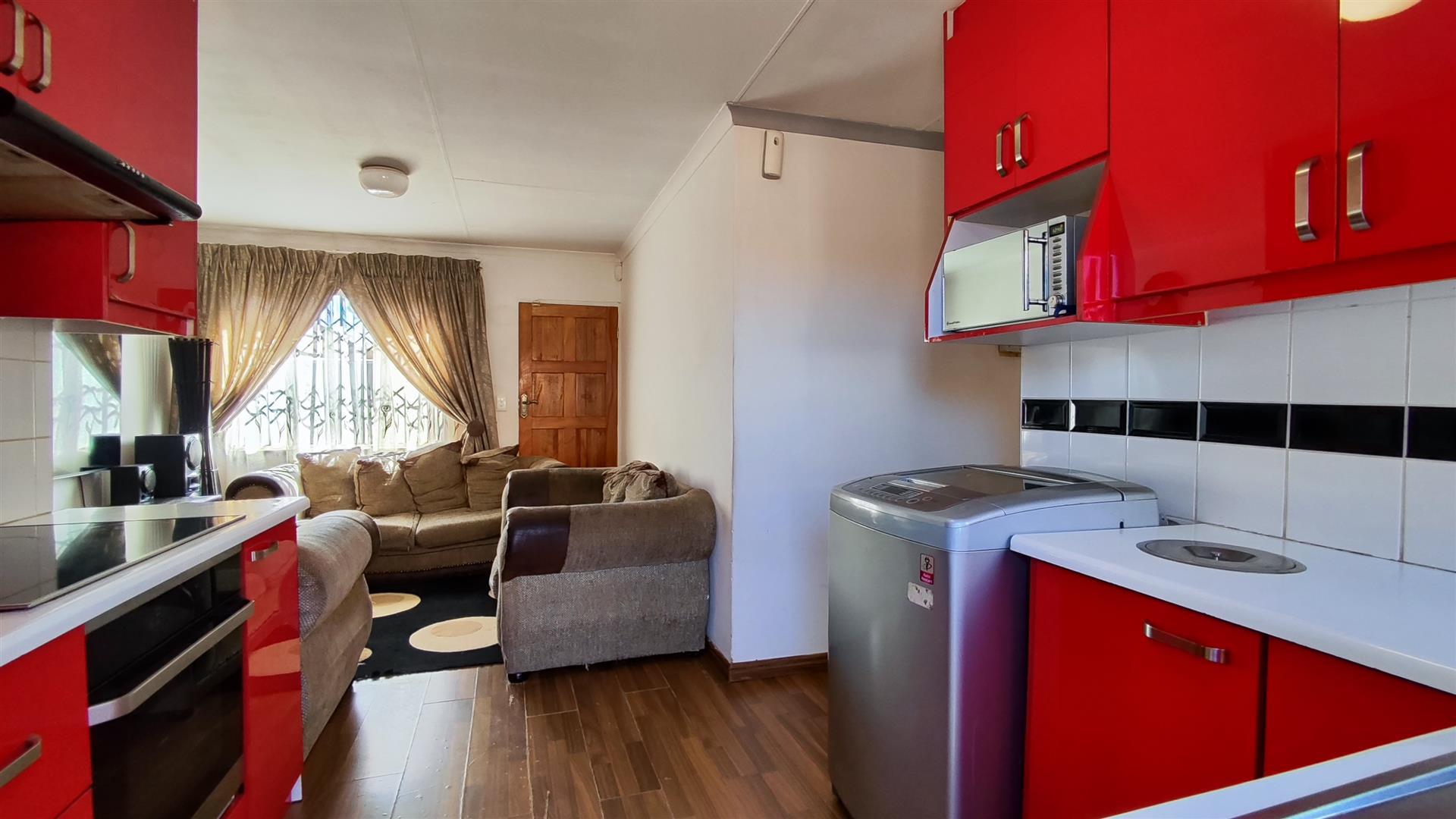 Kitchen - 8 square meters of property in Mayfield