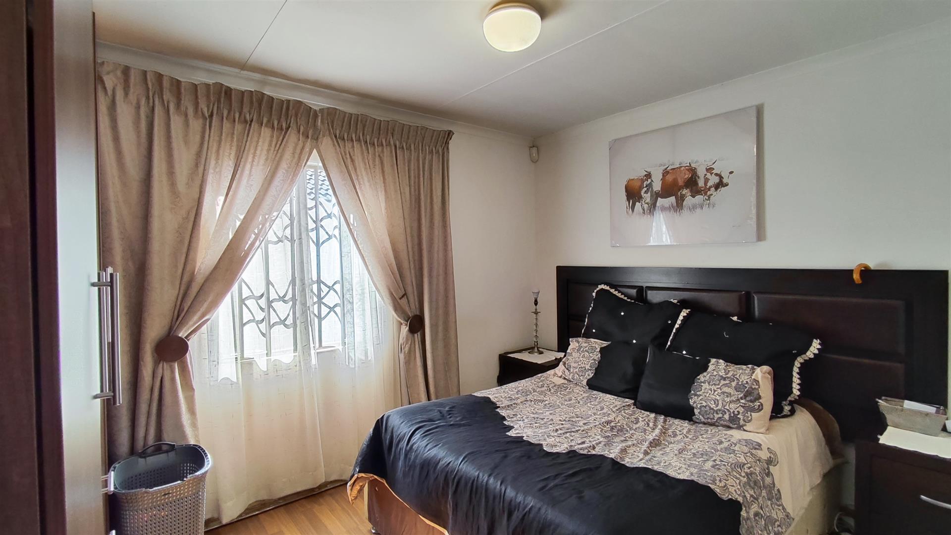 Bed Room 2 - 13 square meters of property in Mayfield