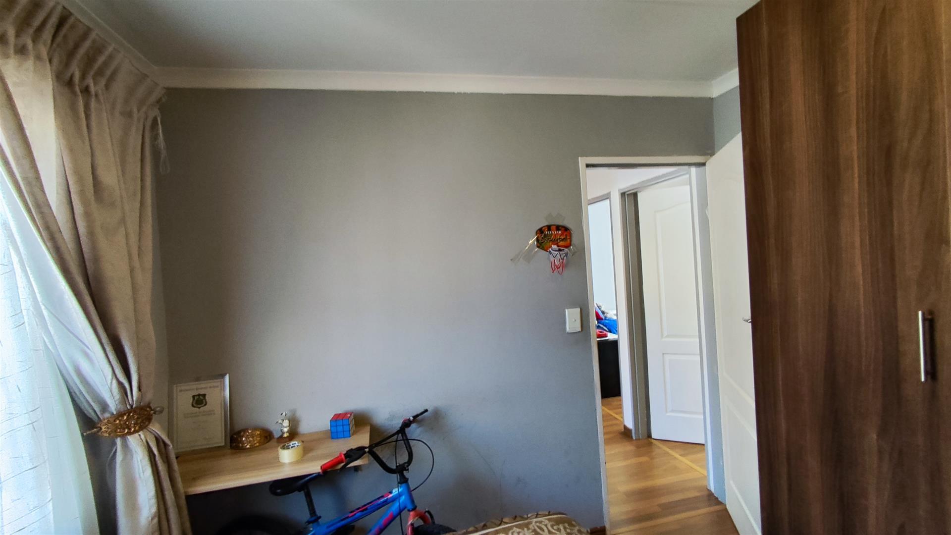 Bed Room 3 - 9 square meters of property in Mayfield