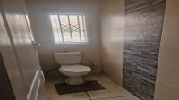 Bathroom 2 of property in Mayfield