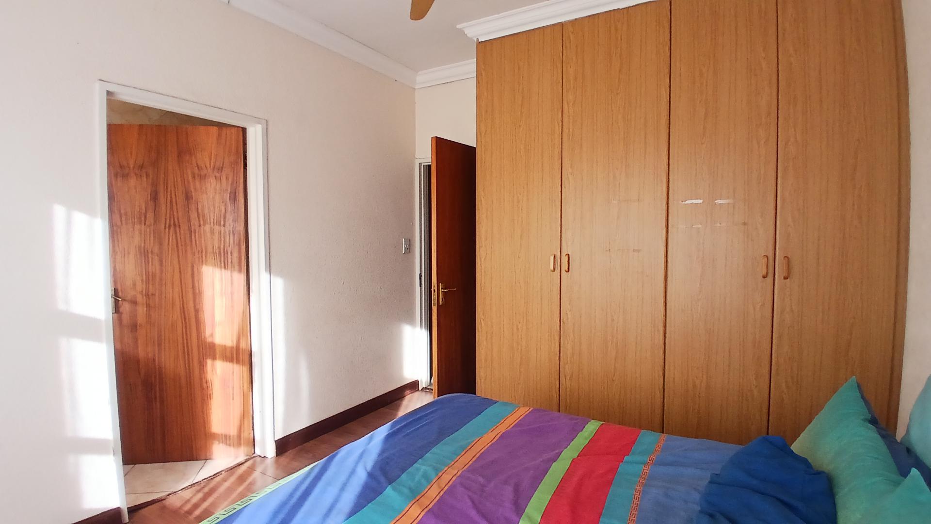 Bed Room 1 of property in Fochville