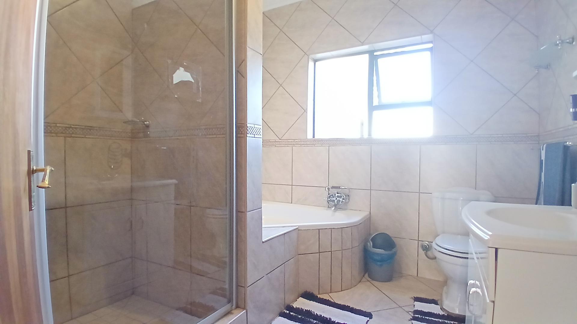 Bathroom 2 of property in Fochville