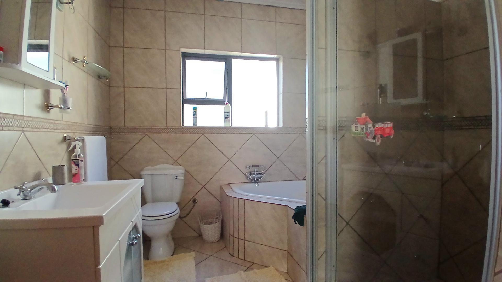 Main Bathroom of property in Fochville