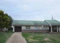Front View of property in Manor Heights