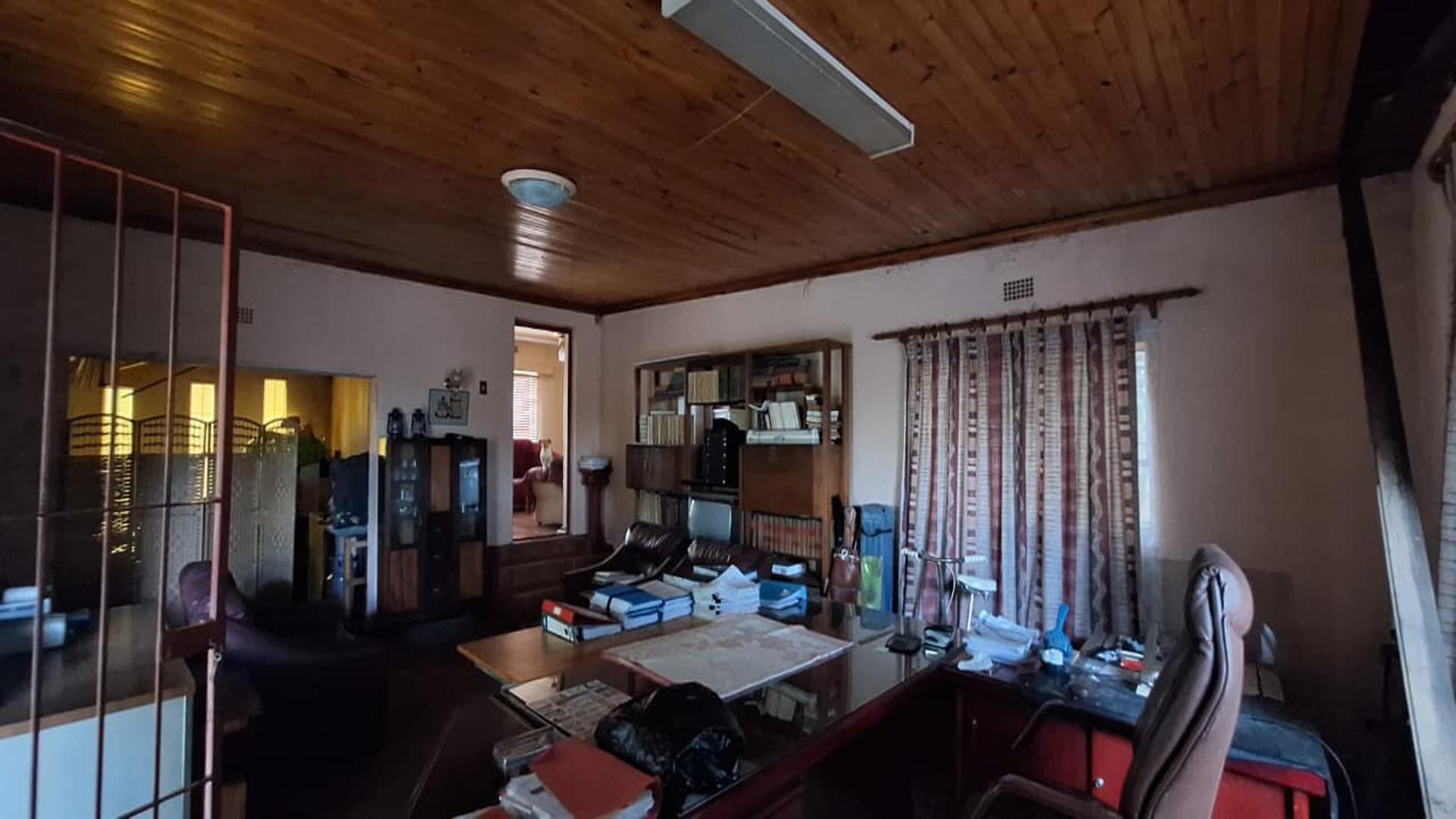 Entertainment - 38 square meters of property in Sunair Park