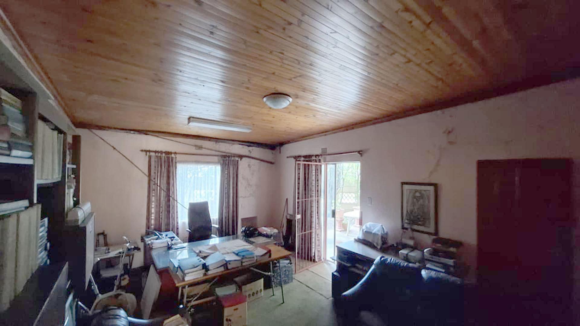 Entertainment - 38 square meters of property in Sunair Park