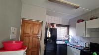 Kitchen of property in Comet