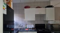 Kitchen of property in Comet