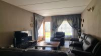 Lounges of property in Comet