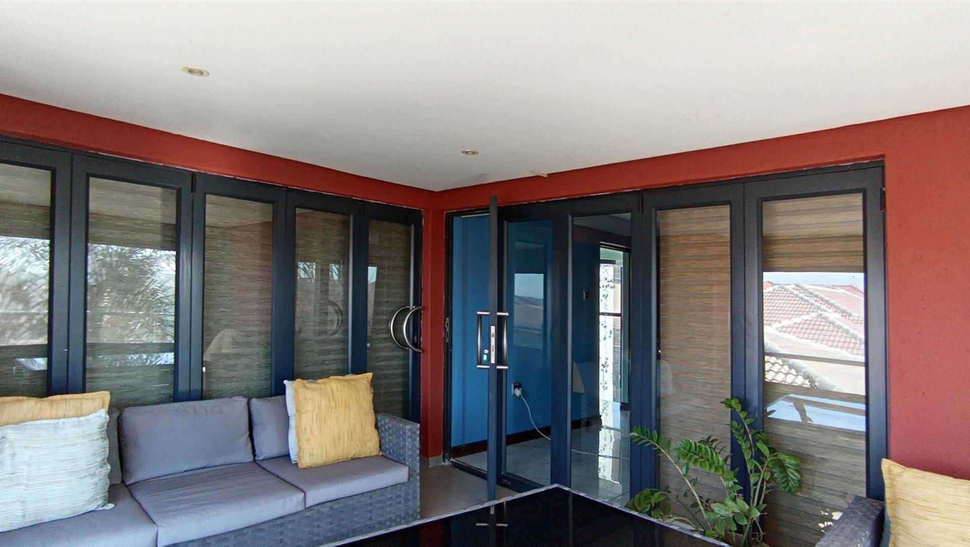 Balcony - 22 square meters of property in Aerorand