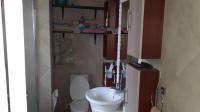 Bathroom 1 of property in Alberton