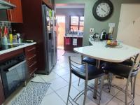  of property in Glenvista