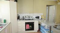 Kitchen - 14 square meters of property in Kleinfontein