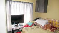 Bed Room 1 - 8 square meters of property in Kleinfontein