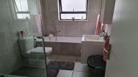 Bathroom 1 - 4 square meters of property in Beverley