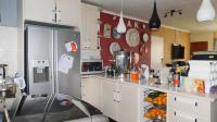 Kitchen - 11 square meters of property in The Orchards