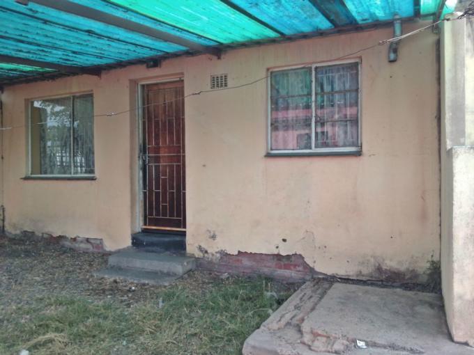 2 Bedroom Simplex for Sale For Sale in Batho - MR579572