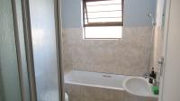 Bathroom 1 - 6 square meters of property in Parkrand