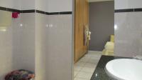 Main Bathroom - 6 square meters of property in Marshallstown