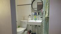 Bathroom 1 - 3 square meters of property in Marshallstown