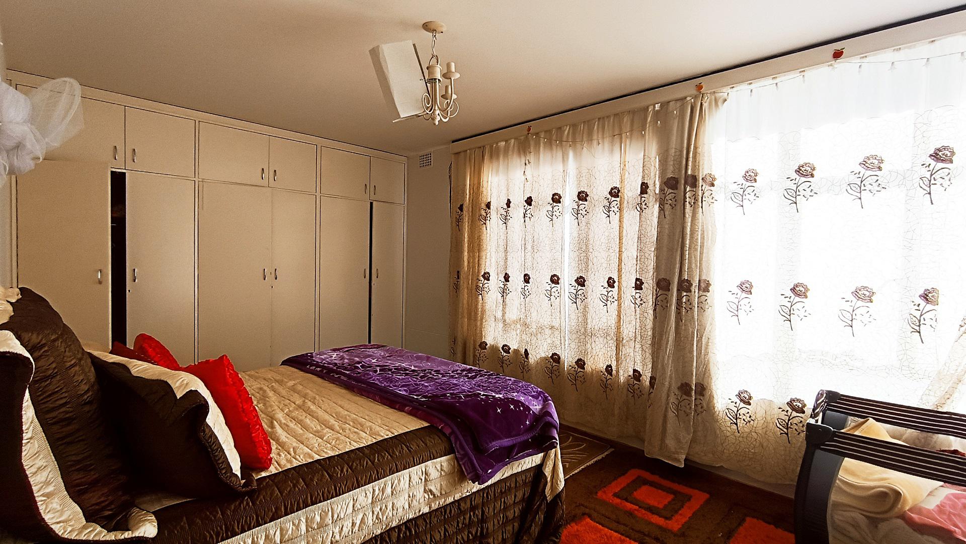 Bed Room 2 - 19 square meters of property in Bellville