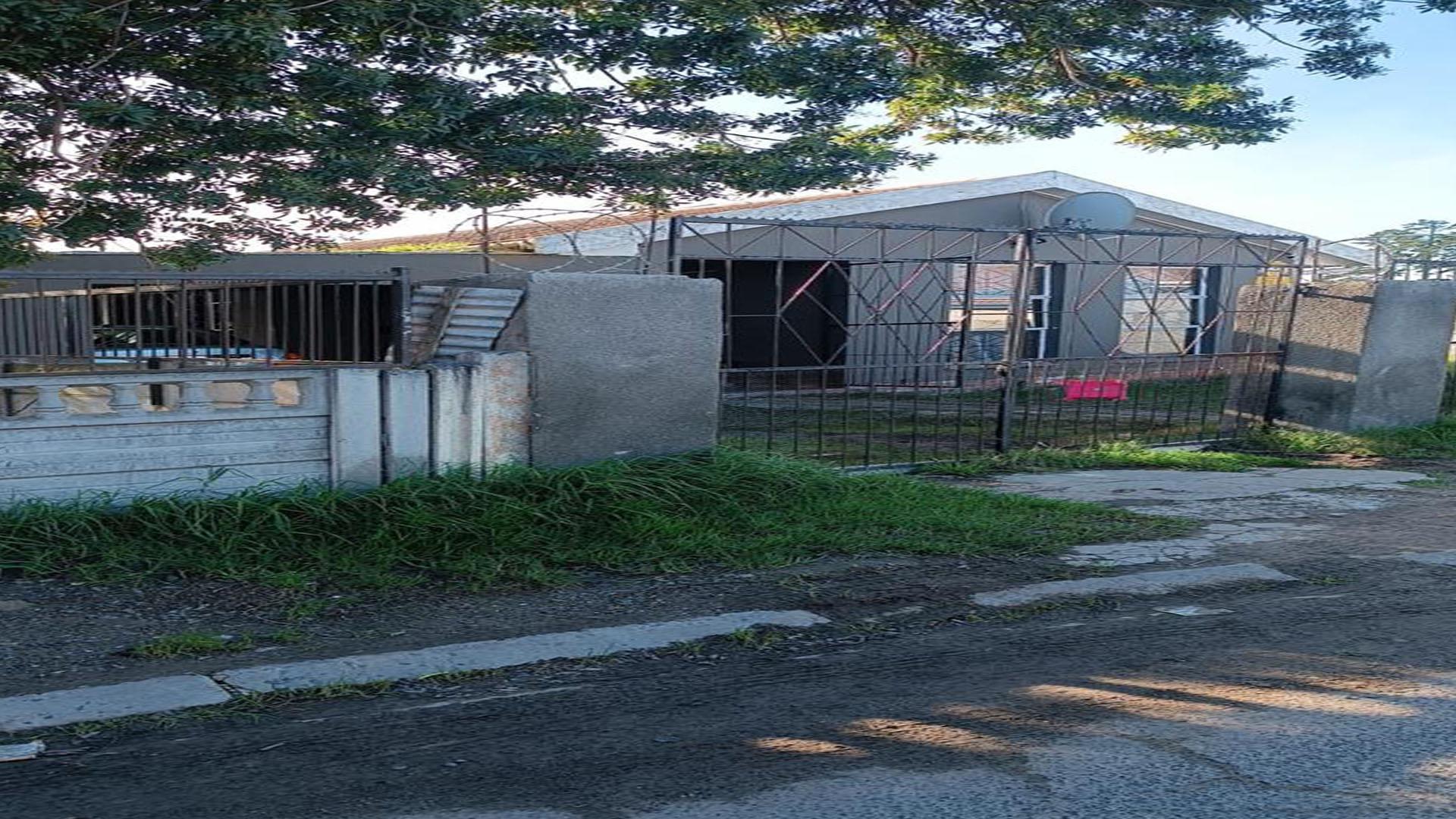 FNB Quick Sell 4 Bedroom House for Sale in Devon Park MR57