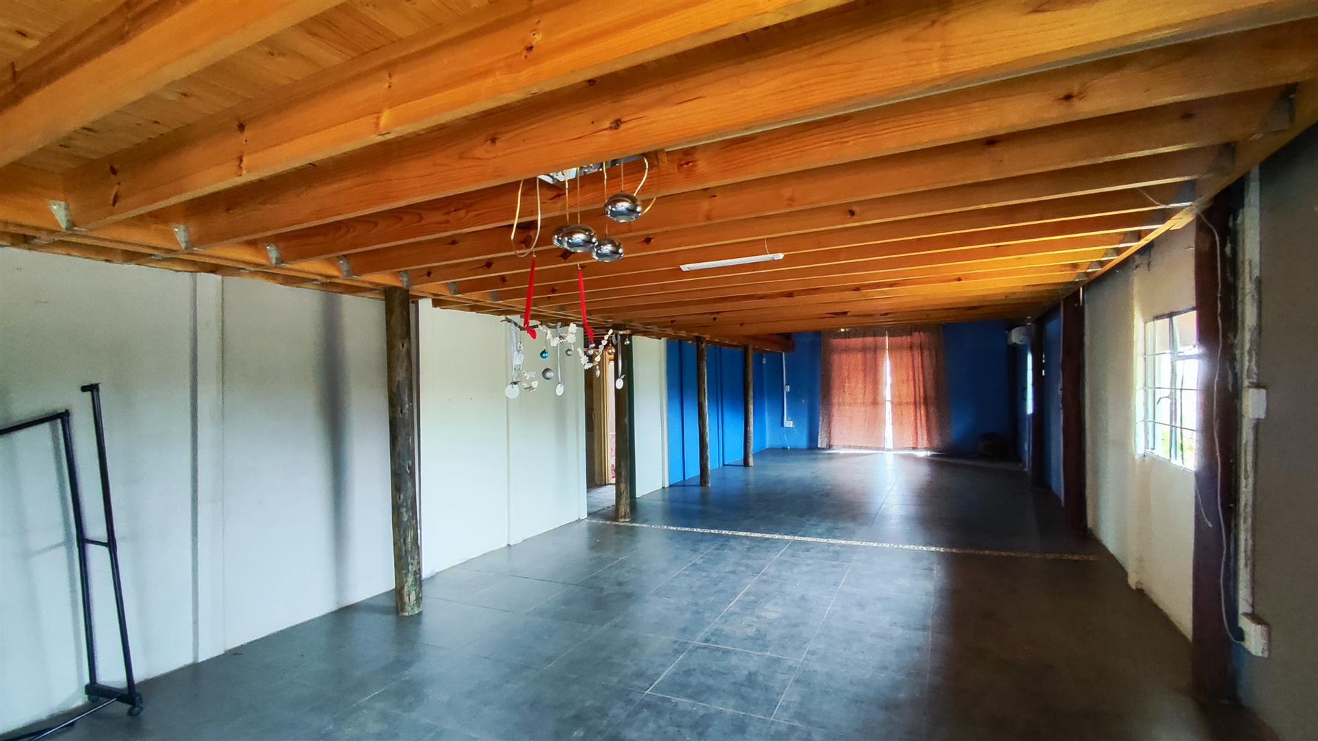 Dining Room - 34 square meters of property in Vaalmarina