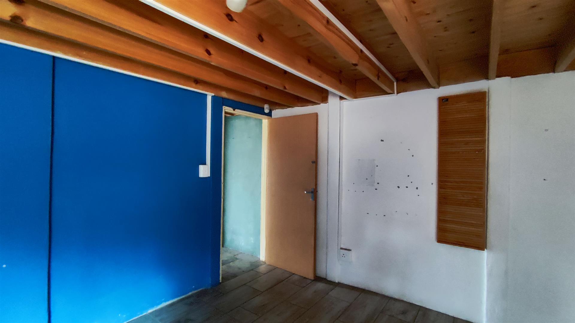 Bed Room 2 - 17 square meters of property in Vaalmarina