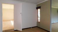 Dining Room - 10 square meters of property in Thatchfield Gardens